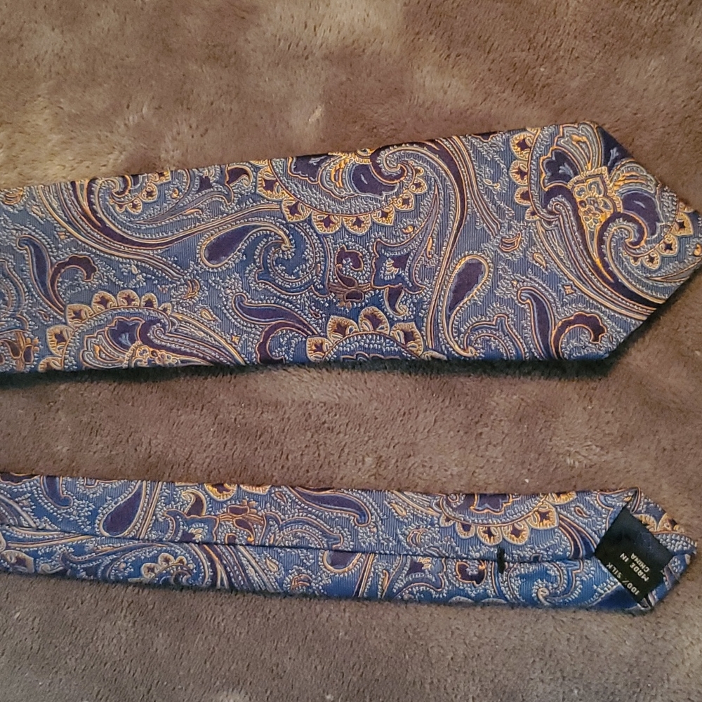 JoS A Bank heritage collection necktie blue/tan paisley